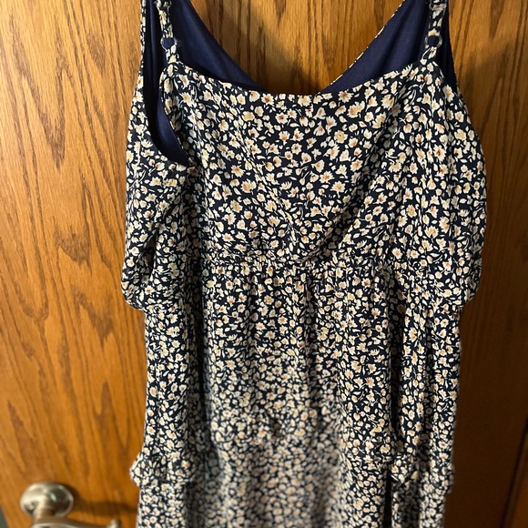 Cute summer dress - Picture 3 of 3